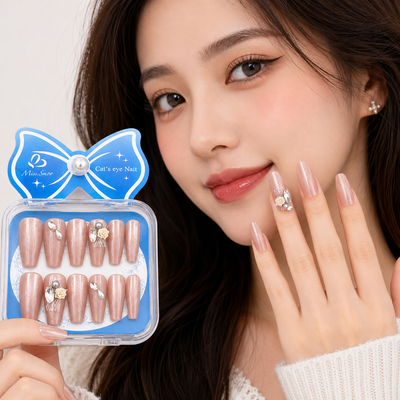 Miss.Smoo Cat's Eye Nail – Nude Floral Press-On Nail Set